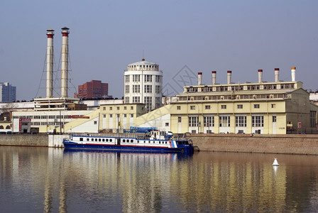 工厂船舶和莫斯科河图片