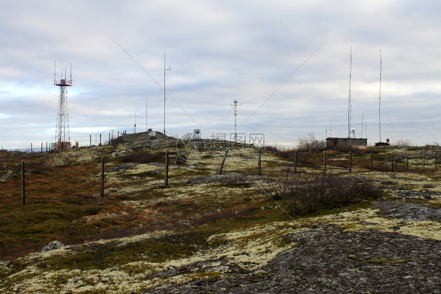 俄罗斯摩尔曼克附近山上气象站图片