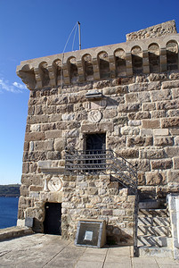 土耳其博德鲁姆城堡的楼梯和塔图片