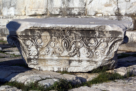 土耳其迪马阿波罗寺庙的Sarcophagus图片