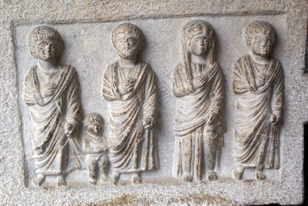 土耳其Konya的罗马墓石数字图片