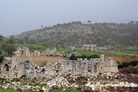 土耳其帕塔拉Patara现场的废墟图片