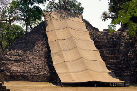 洪都拉斯科潘受保护的主要金字塔图片