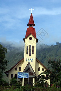 Samosir岛教堂苏门答腊Toba湖图片