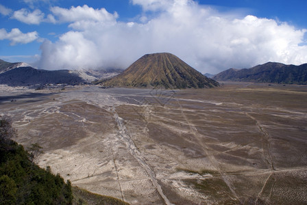 印度尼西亚爪哇Caldera和Bromo火山图片