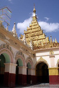 缅甸曼德勒马哈穆尼帕亚金塔图片