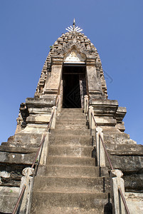 泰国西萨查纳莱弗拉寺拉塔纳马哈法特的宝塔图片