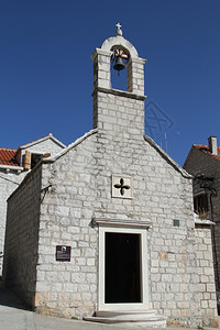 克罗地亚Bol岛Brach的旧石教堂图片