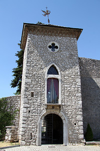 克罗地亚里耶卡Trsat城堡大门和塔图片