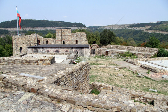 国王的废墟保加利亚维利科蒂尔诺沃Tsatevets要塞的s宫图片