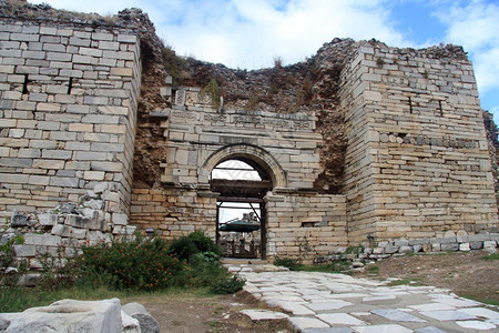 土耳其Ephesus大巴西里卡圣约翰大巴西里卡入口处图片