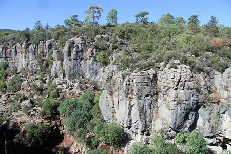 土耳其南部的山和Koprululu峡谷图片