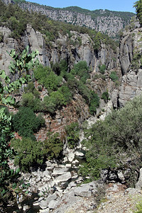 土耳其南部狭窄的科普鲁鲁峡谷图片