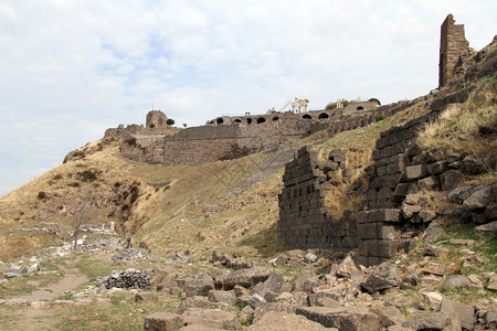 土耳其Pergam的古老剧院的废墟图片