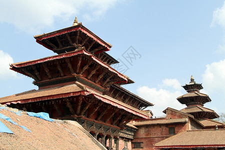 尼泊尔Patan的Durbar广场国王宫殿屋顶图片