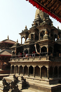尼泊尔Patan的Durbar广场石庙图片