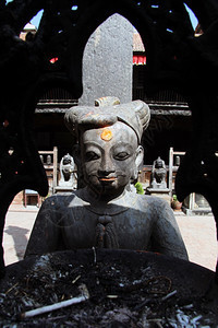 尼泊尔Patan的佛教寺庙神像图片