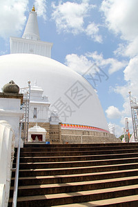斯里兰卡Anuradhapura的楼梯和RuwanwelisayaChedi图片