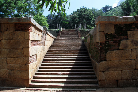 斯里兰卡Mihintale的老石头楼梯图片