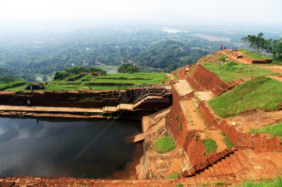 斯里兰卡Sigiriya岩石顶端的视图图片