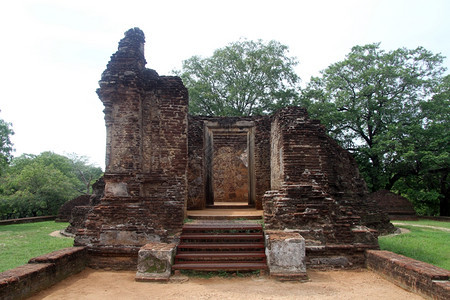 斯里兰卡波隆纳鲁瓦Polonnaruwa的PotgulVihara遗址图片