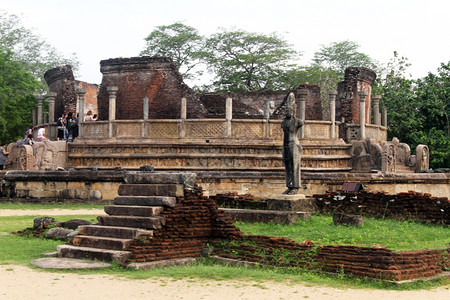 斯里兰卡Polonnaruwa人民和寺庙图片