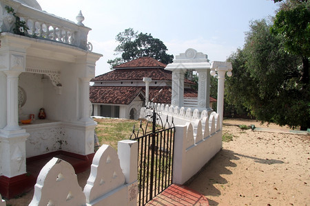 斯里兰卡贝鲁瓦拉的佛塔和萨普戈达神庙图片