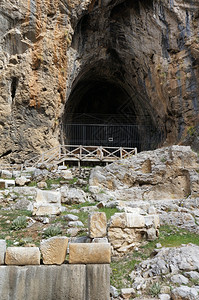 土耳其阿克苏附近曾丹洞入口图片