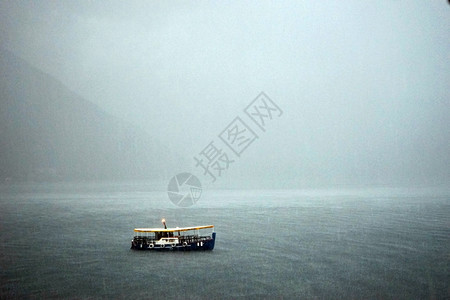 黑山科托湾雨图片