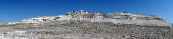 土耳其石灰岩山全景图片