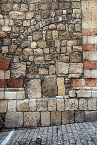 以色列耶路撒冷旧城街石墙图片