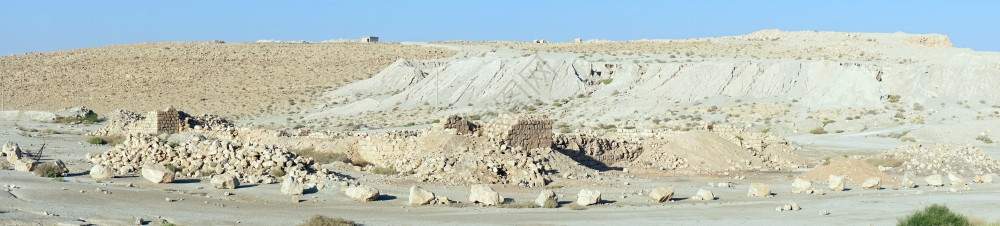 以色列朱迪亚沙漠的MeizadTamar村图片