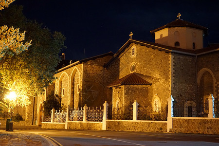 塞浦路斯夜间Kykkos修道院图片