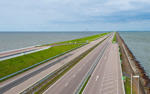 荷兰保护大坝现代高速公路图片