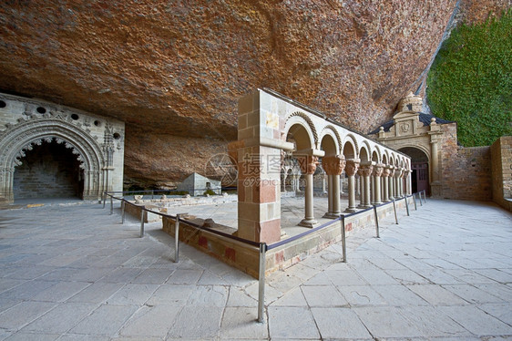 西班牙阿拉贡皇家修道院图片