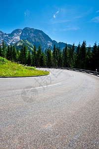 阿尔卑斯山全景道路图片