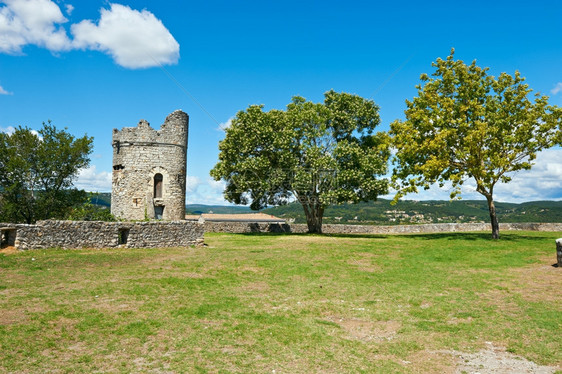 法国维尔市中世纪堡垒的废墟图片