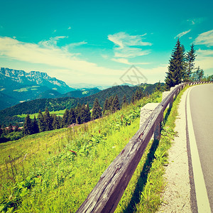 巴伐利亚阿尔卑斯山全景阿拉法特路反向效应图片