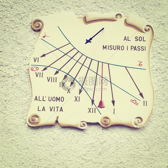 意大利建筑墙上的太阳Instagram效应图片