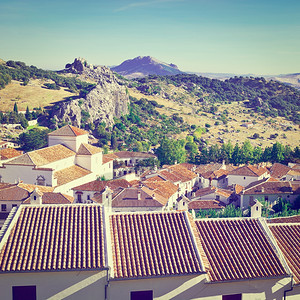 飞往白西班牙城市格拉萨利马屋顶的空中观察Instagram效应图片