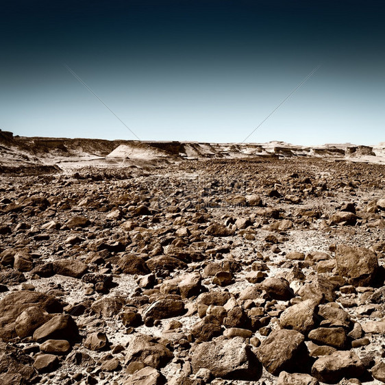 约旦河西岸的石头沙漠图片