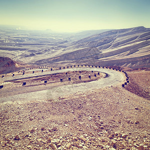 以色列朱迪亚山沙山蜿蜒的道路Instagram效果图片