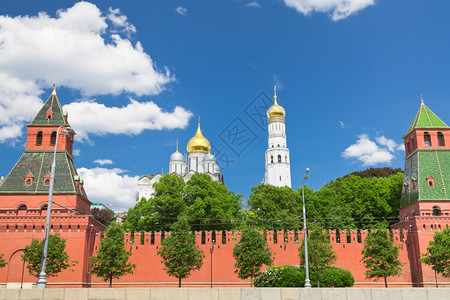 莫斯科城墙和教堂克里姆林宫夏日图片