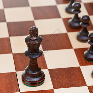 黑象棋王当着盘上的子面图片