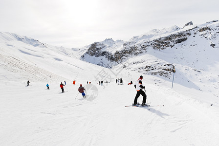 法国帕拉迪斯基地区ValdIsereTignes山丘雪坡滑图片