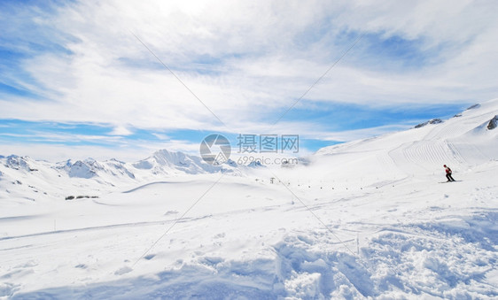 帕拉迪斯基地区阿尔卑山滑雪法国提涅斯ValdIsereTignes图片