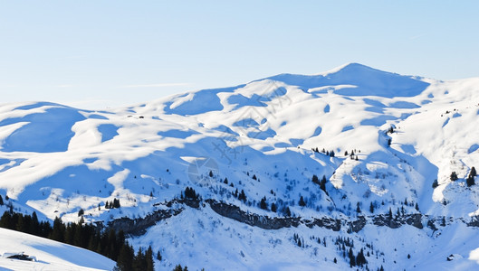 法国摩尔津阿沃里亚兹太阳港阿尔卑斯山高雪图片