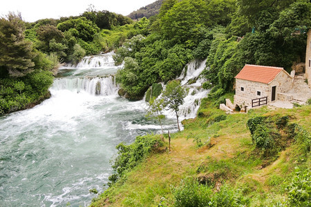 克罗地亚达尔马提科纳地区瀑布图片