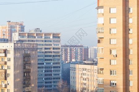 莫斯科冬季上午居民住宅区图片