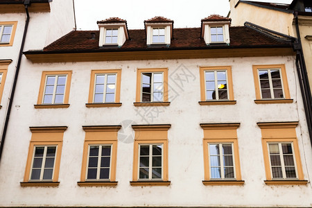 前往布尔诺市捷克Starobrnenska街Brno老城Brno公寓楼的外表图片